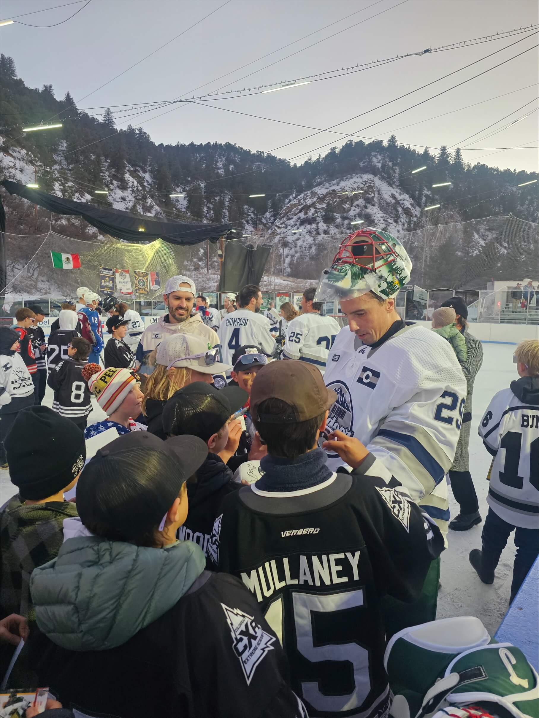 Legends on Ice: Dr. Lee Heads Physician Medical Coverage for NHL Alumni Outdoor Classic